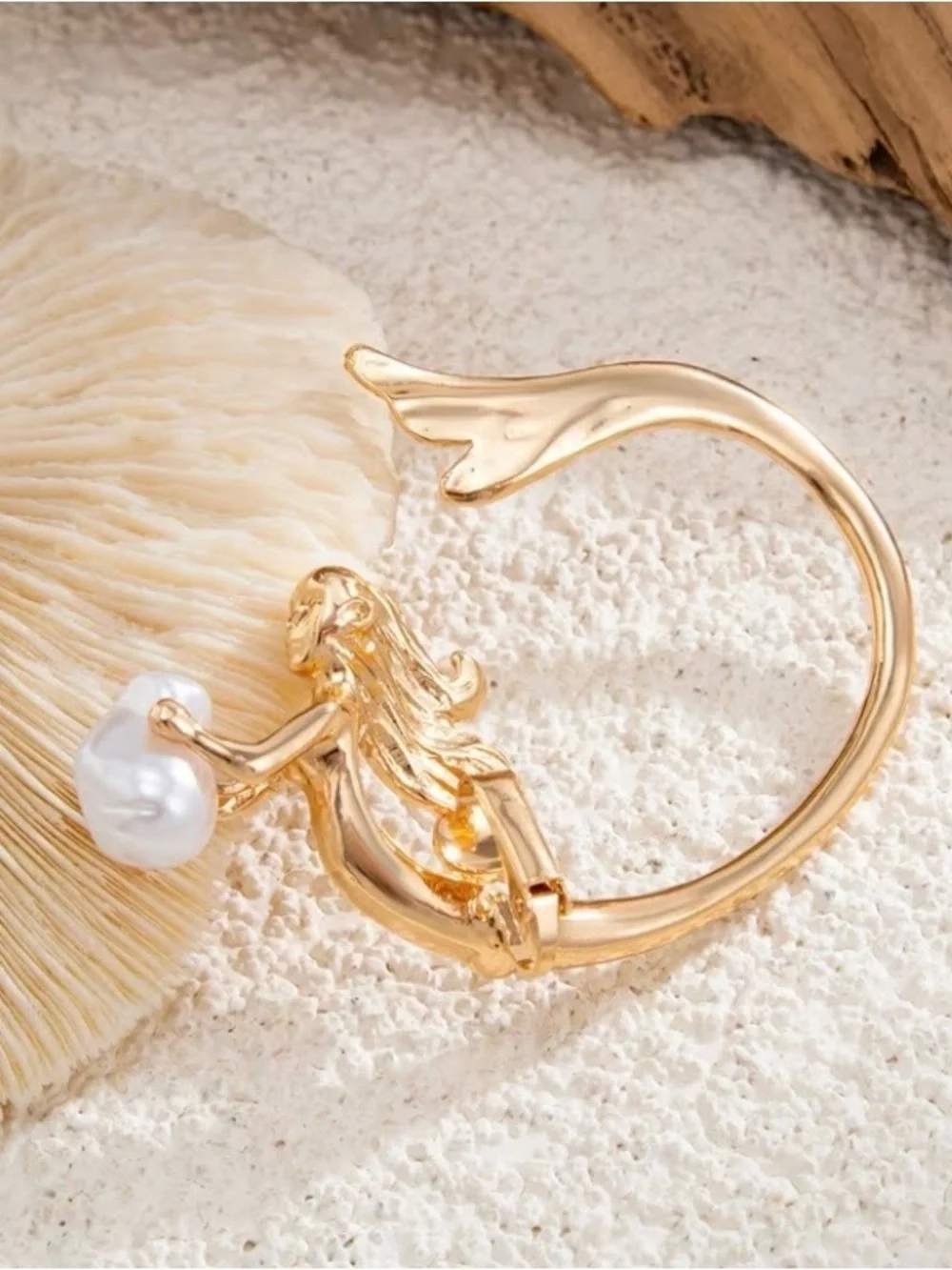 NEW! Unique Gold Mermaid Pearl Ring. Mermaid Cuff A2-56